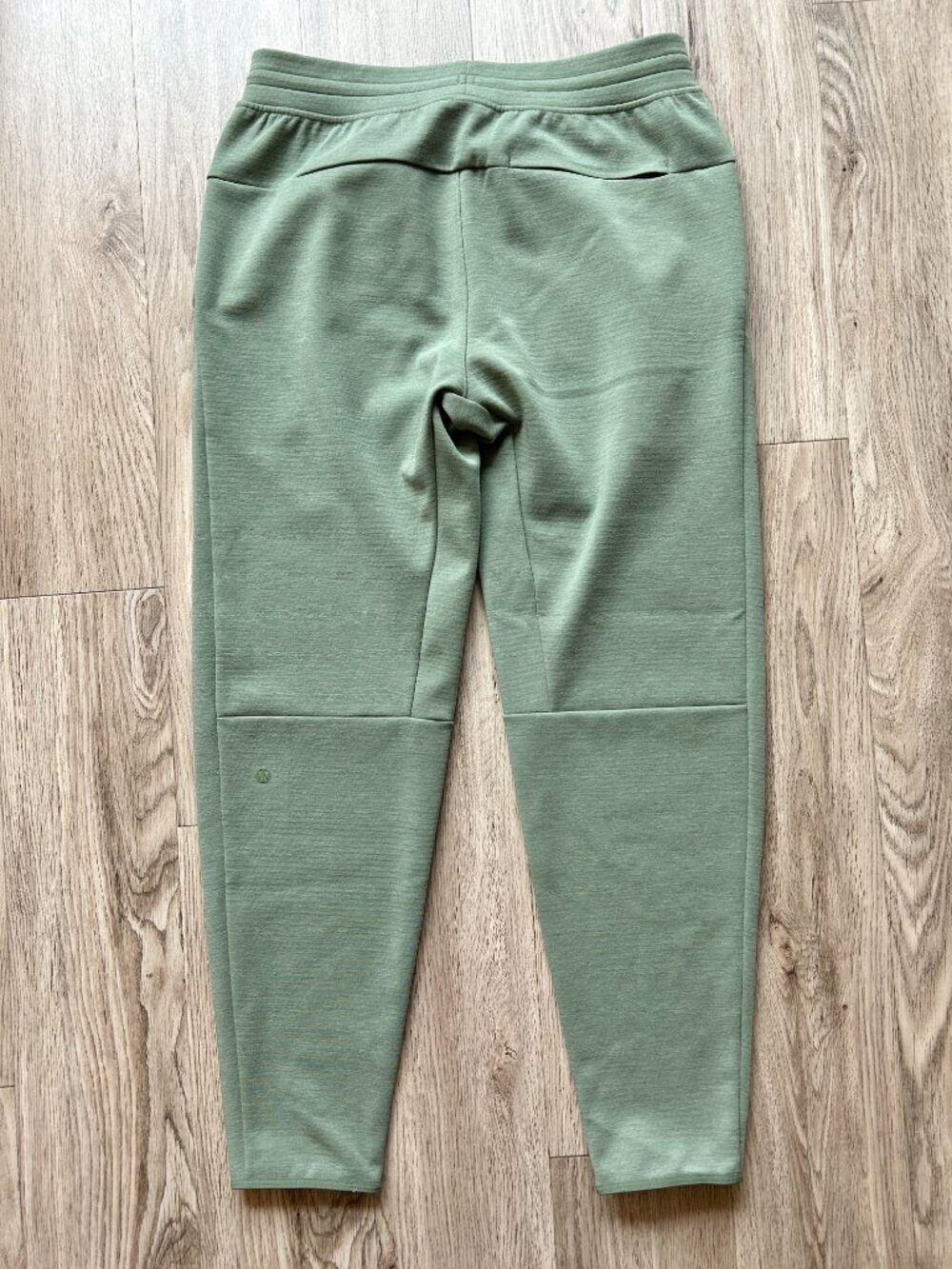 Lululemon Men's GridLiner Fleece Jogger Heathered Green Twill Size M LIKE NEW - Picture 9 of 10